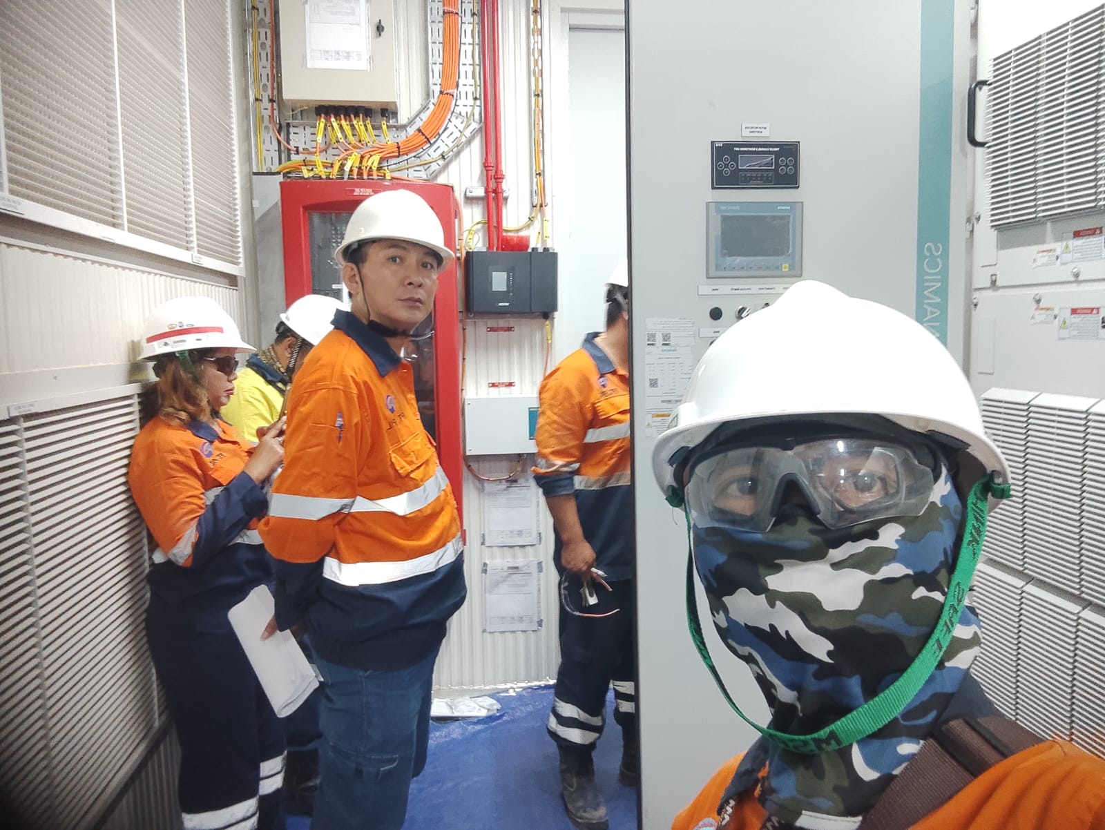 Penyediaan tenaga kerja konstruksi sipil PT KSBI pada penggalian fondasi saluran tapak industri